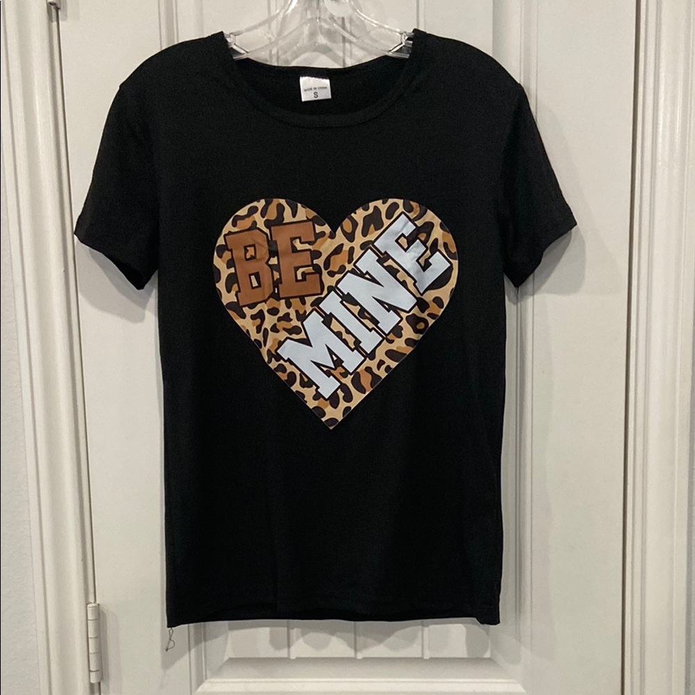 NWOT Black Short Sleeve Tee with Animal Print Heart